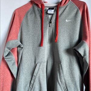 Nike Therma-Fit Gray and Coral Zip-Up Hoodie Women’s Size Medium